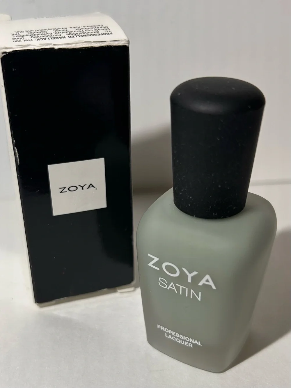 NWOT/NIB Zoya Satin Nail Lacquer - Sage Green. Matte - Picture 5 of 8